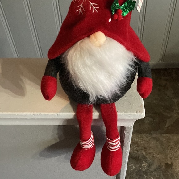 Brand NWT 22” Absolutely Precious Red Christmas Holiday Gnome Sitter Decoration - Picture 7 of 10